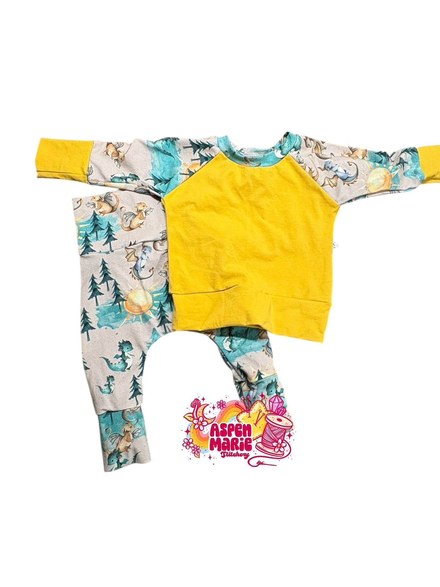 Size NB-6m Dragon Crew & Joggers